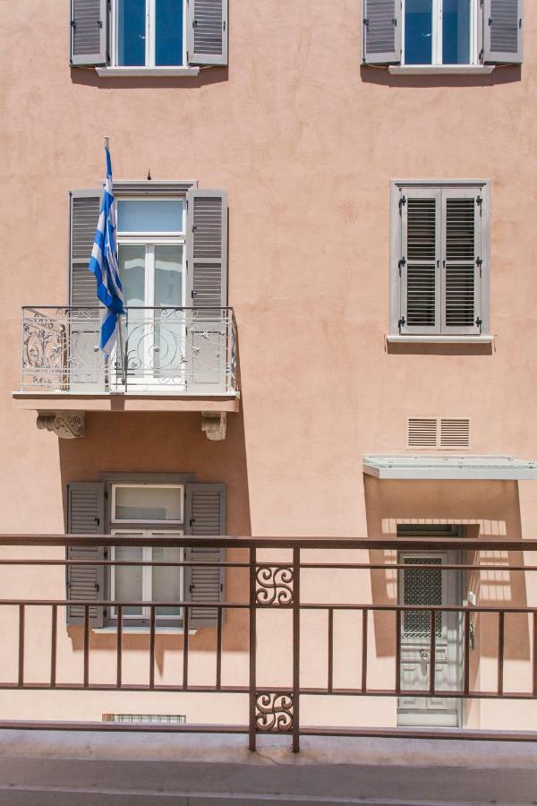Delightful 1BD Apartment in Plaka by UPSTREET Athena Bagian luar foto